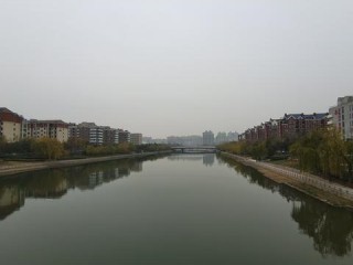 濮阳天气预报，今日晴转多云，明日或有小雨，市民需注意出行安全